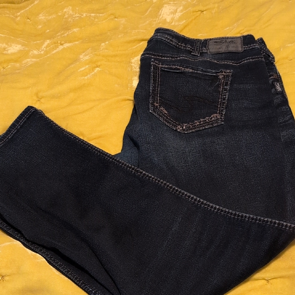 Silver Jeans Women's Boot Cut in Dark Blue